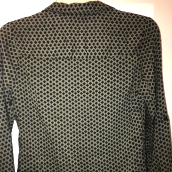 Green Diamond Button Up Blouse - Picture 2 of 2